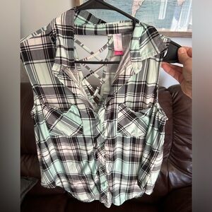 Never Worn No Boundaries Plaid Tank Top